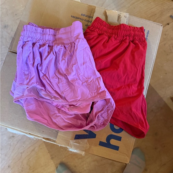 lululemon athletica Pants - Hotty hot 2.5” shorts